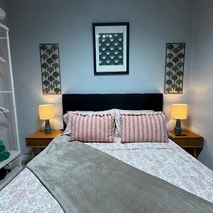 https://apt-dream-sorolla.adeje-hotels.com
